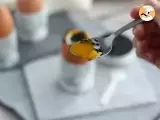 Gekochte Eier mit Kaviar - Zubereitung Schritt 3