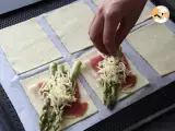 Blätterteiggebäck mit Spargel, Schinken und geschmolzenem Käse - Zubereitung Schritt 4