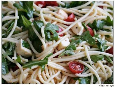 Lecker zum Grillen: Spaghettisalat