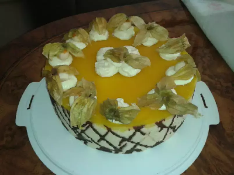 Mango-Kokos-Torte