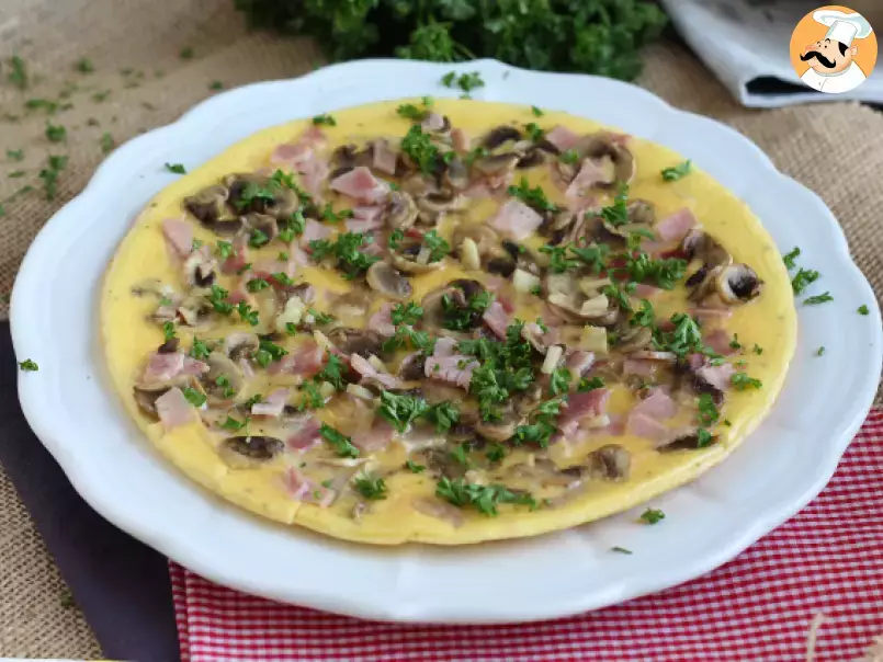Super einfaches Omelett mit Pilzen, Schinken und Petersilie