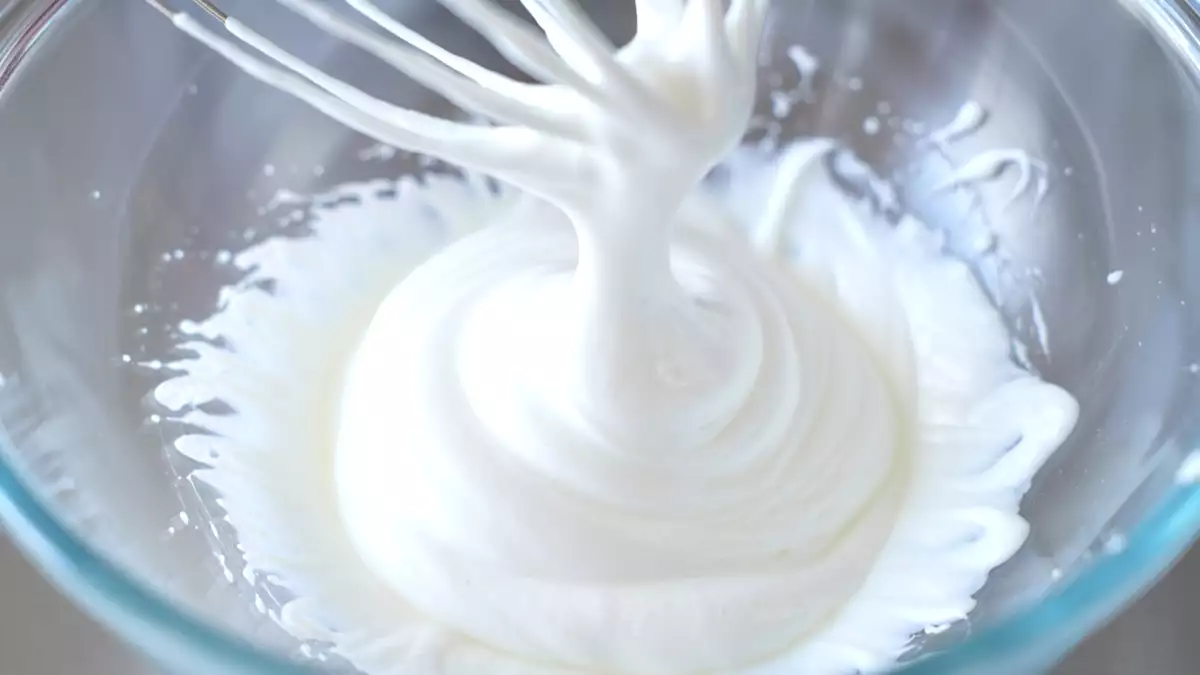 Weniger frische Eier? Hier ist, warum sie perfekt zum Aufschlagen sind!