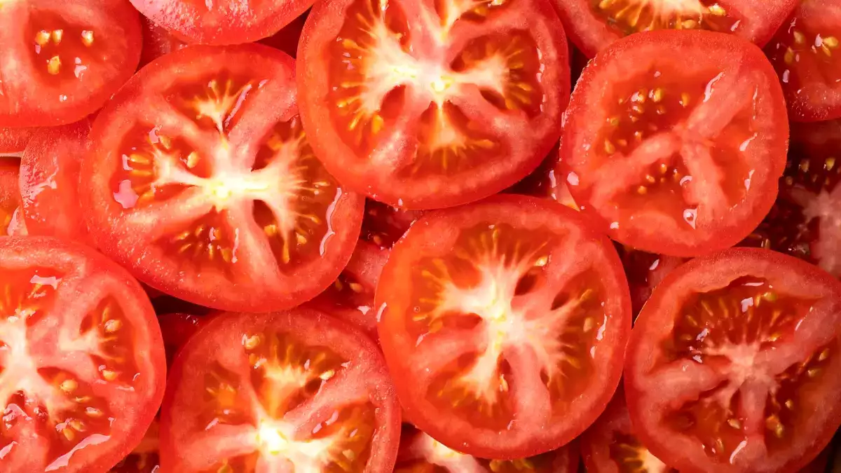 Was Ihnen niemand über das Entkernen von Tomaten sagt