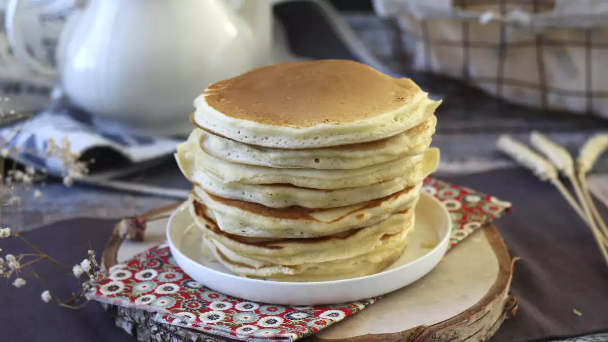 14 einfache hausgemachte süße und herzhafte Frühstücksrezepte (außer Toast)