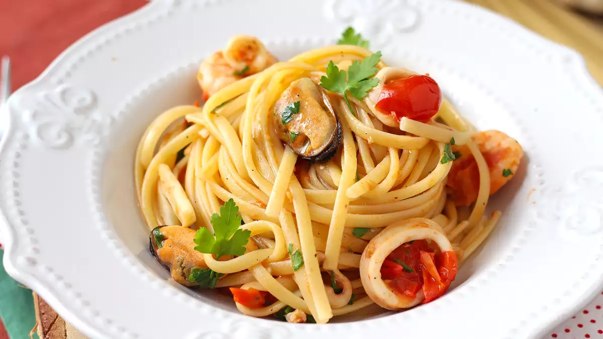 Fischmenü für Heiligabend: komplette und schmackhafte Ideen für ein kleines Budget