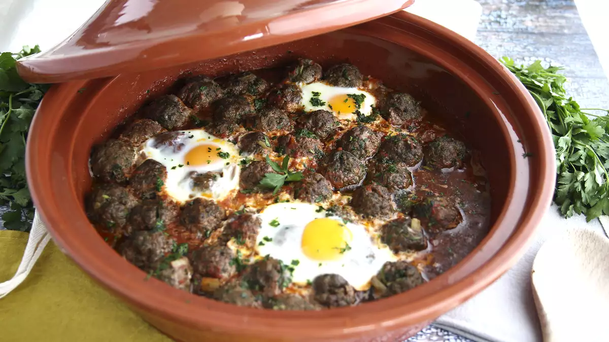 Tajine, Tagine, Tajine: 5 Rezepte zum Verlieben in den aromatischsten Eintopf Marokkos