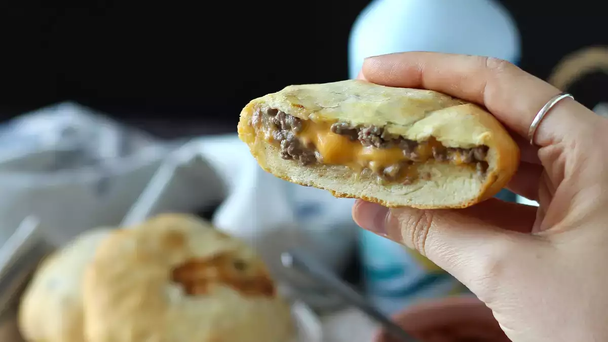 Diese 10 Rezepte mit geschmolzenem Käse machen alle verrückt (und Sie werden bald verstehen, warum)