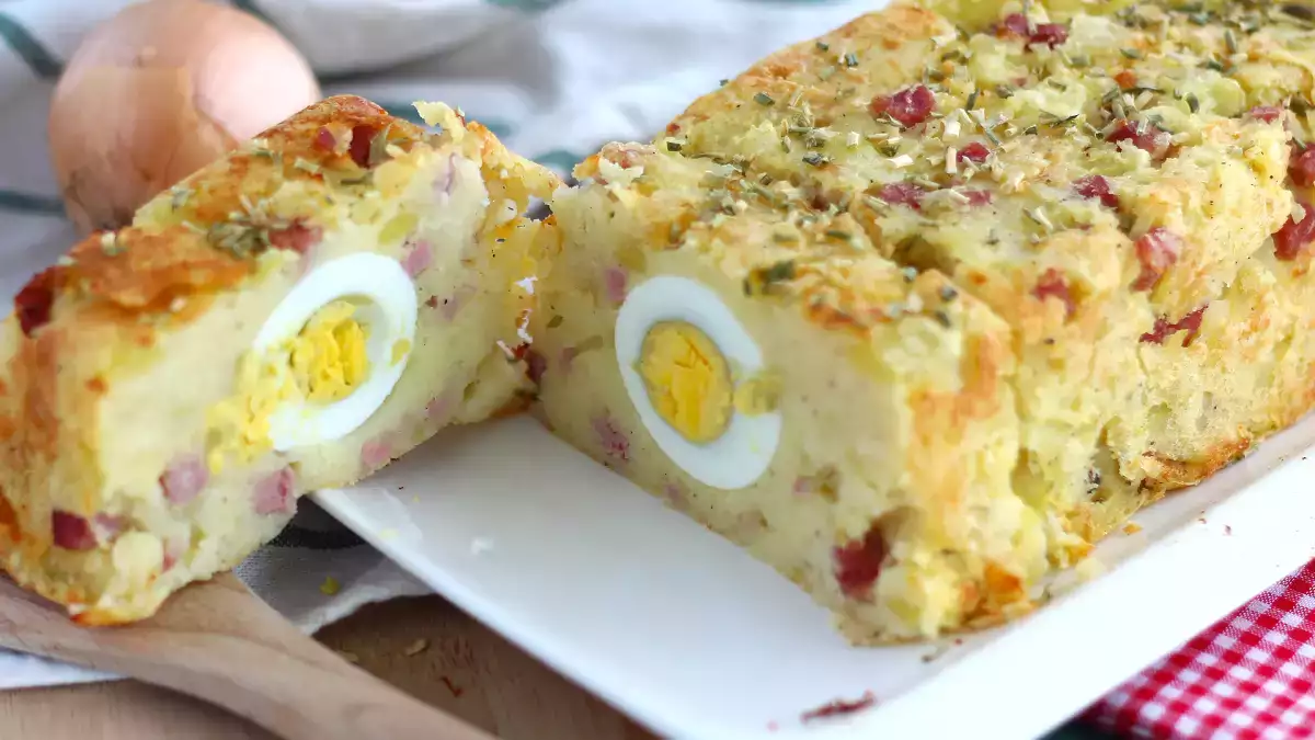 Man schneidet es auf und ein Ei kommt zum Vorschein: 5 pikante Rezepte, die Sie zu Ostern überraschen werden
