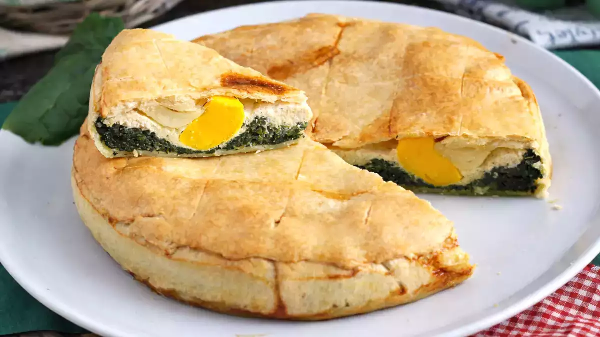 Ostern Osterkuchen, der italienische herzhafte Kuchen, der einen Platz auf Ihrem Tisch verdient.