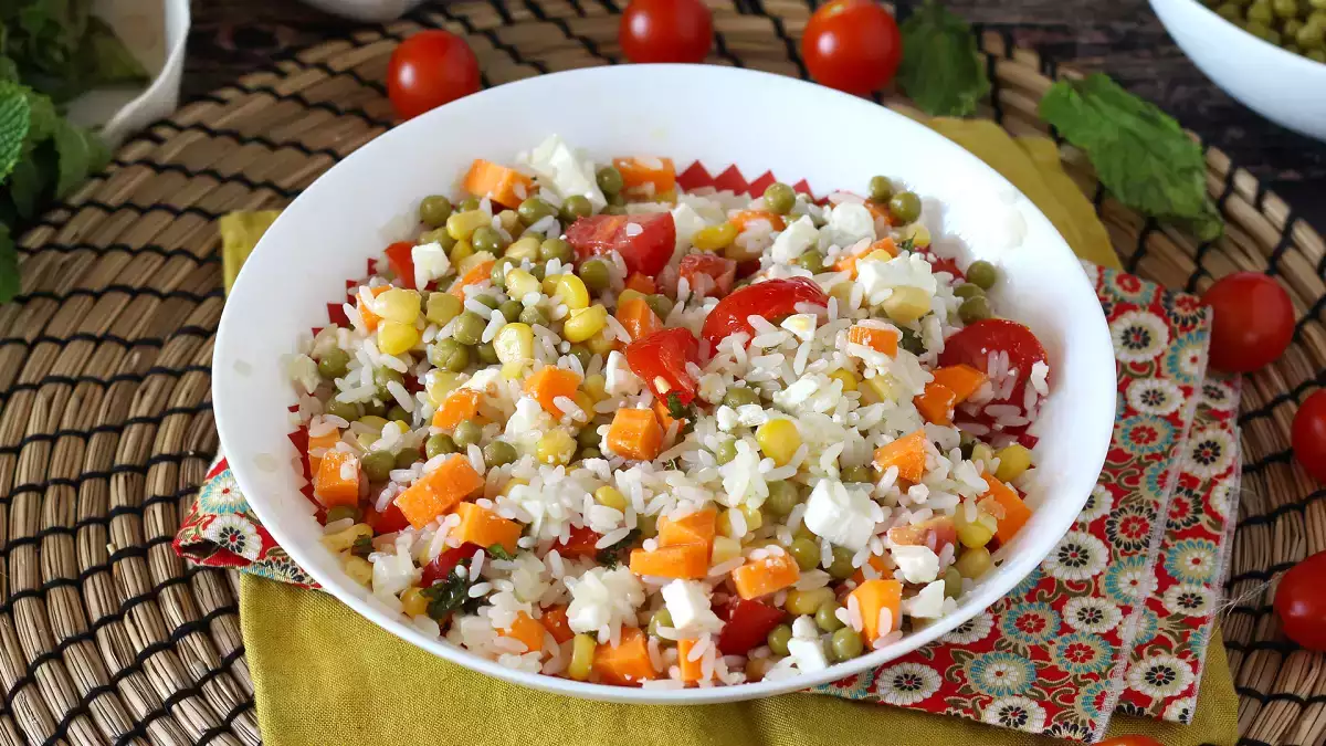 Salate aus Resten: 17 Rezepte, mit denen sich die Reste aus dem Kühlschrank in tolle Gerichte verwandeln lassen