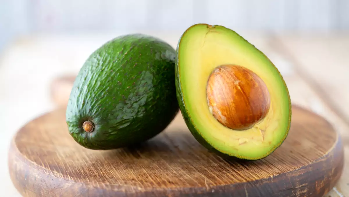 Sparen Sie bei Ihrem Einkaufskorb: Dieses billigere Lebensmittel ersetzt die Avocado, ohne dass die Nährstoffe geopfert werden.