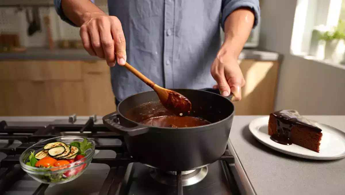 Tagesmenü, 18. Juni: Ein Fest der Aromen mit Scharfen Grillmeistern, Boeuf Bourguignon und 3-Schokoladen-Kuchen
