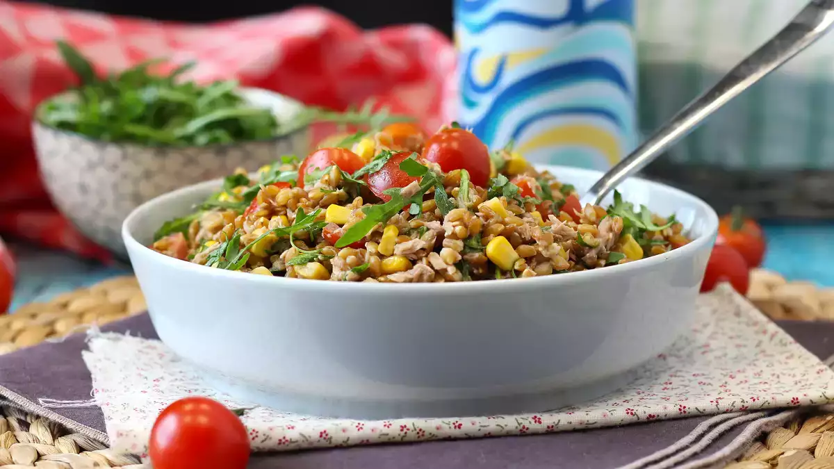 Diese 13 Salate sind nicht mehr langweilig, sondern werden an heißen Tagen zum Hauptgericht