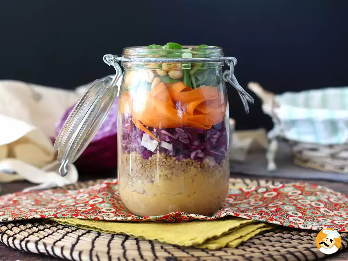 Diese ganz einfachen Fehler können einen Salat im Glas schon vor dem Mittagessen ruinieren...