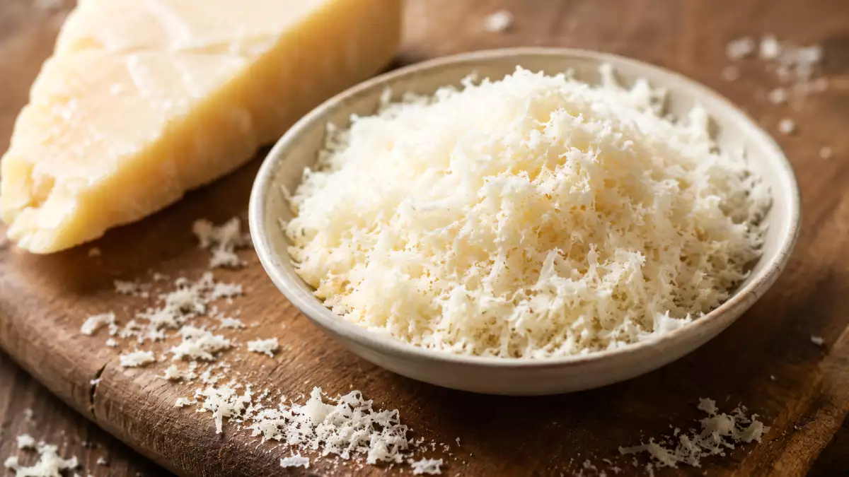 So wählen Sie geriebenen Parmesan aus: Die 3 Angaben, auf die Sie auf der Verpackung achten sollten