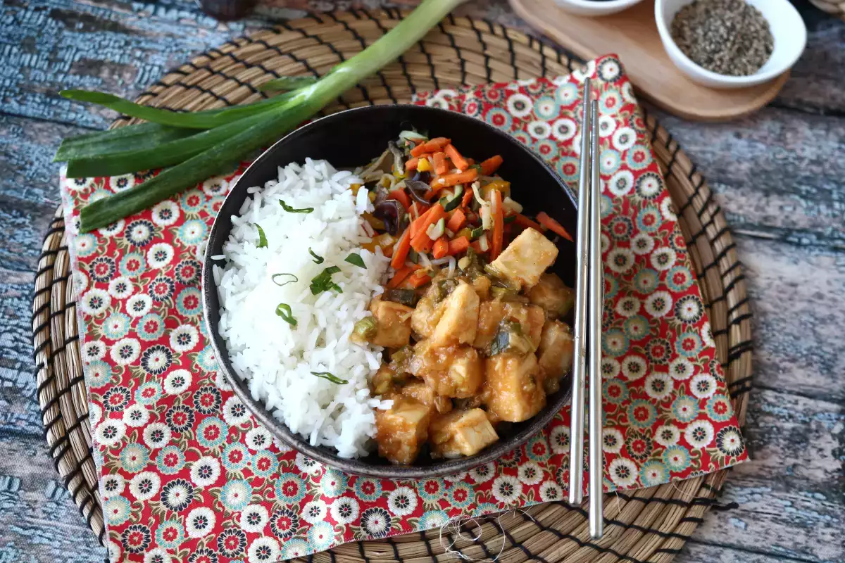 Mit Hähnchen oder Tofu? Entdecken Sie das General-Tao-Abendessen, das die Familie bei einem köstlichen Gericht zusammenbringt