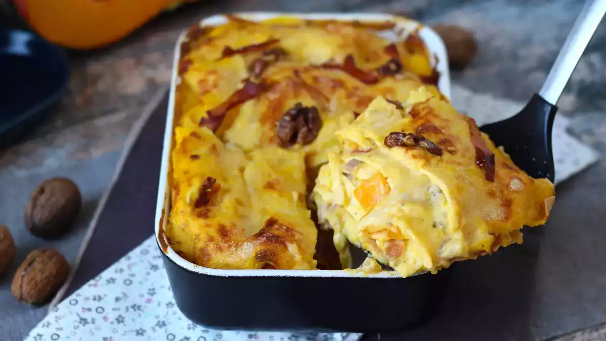 Die Lasagne, die nach Herbst duftet: innen cremig, oben knusprig und perfekt für die ersten kühlen Sonntage
