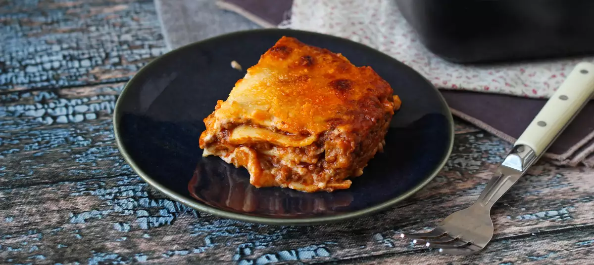 Lasagne Bolognese: das Ofengericht, bei dem alle noch ein Stück wollen
