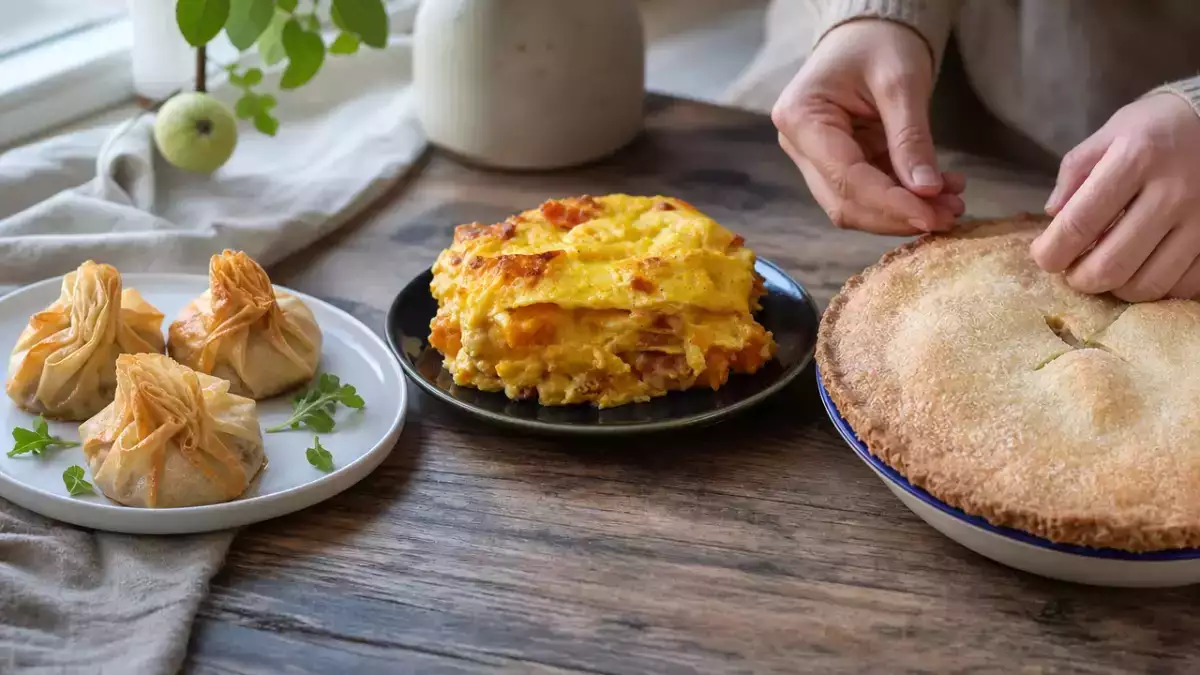 Tagesmenü, 21. Oktober 2026: Knusprige Brie-Birnen-Täschchen, Kürbislasagne und englischer Apple Pie