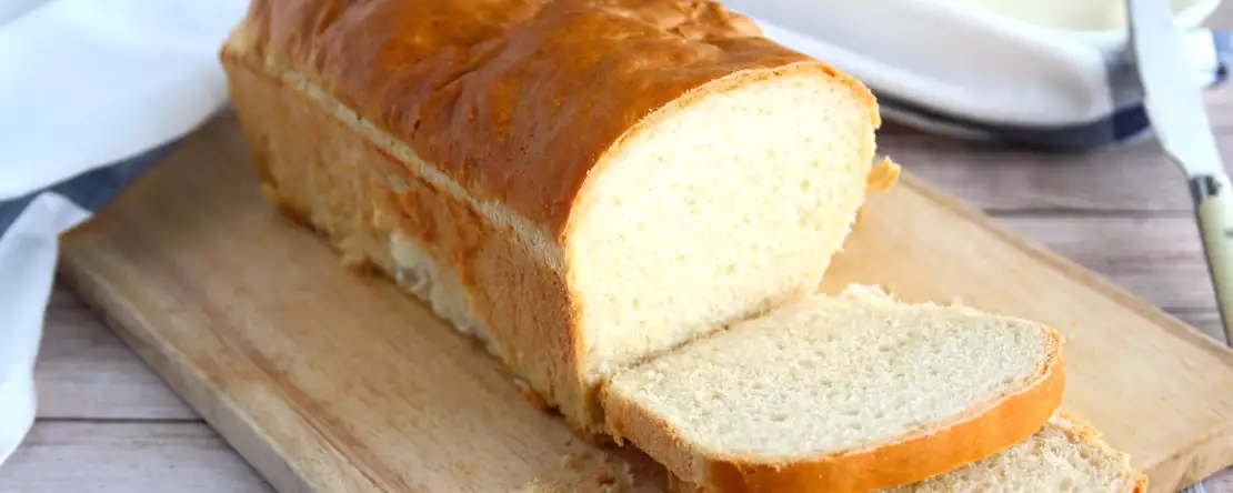 Wie backt man ein saftiges, hausgemachtes Toastbrot? Die einfache Methode für ein Ergebnis wie in der Bäckerei