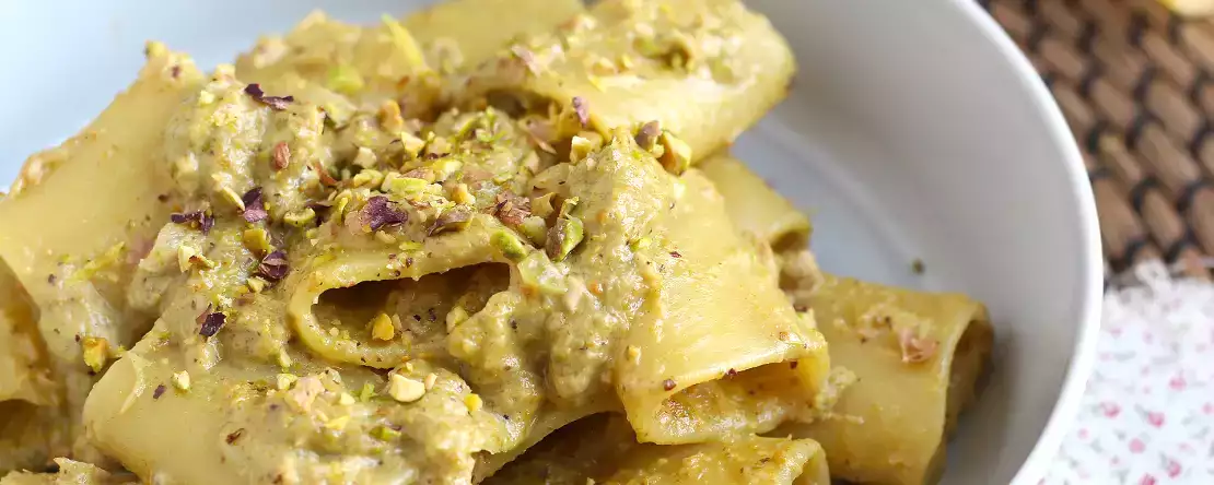 Diese cremige Pasta wird ohne Sahne zubereitet: das Ergebnis ist unglaublich