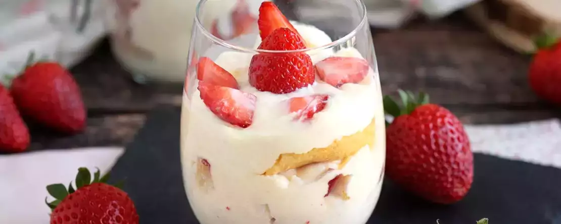 Erdbeer-Tiramisu: eine frühlingshafte Version des italienischen Klassikers