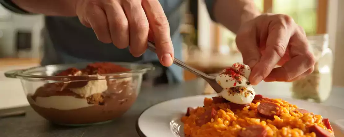 Tagesmenü, 13. Juni: kreative Eierboote, würziges Risotto und süßes Tiramisu