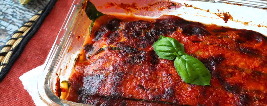 Ja, du kannst Zucchini-Parmigiana in der Heißluftfritteuse zubereiten: eine knusprige Variante, die alles verändert