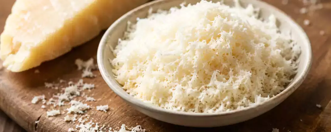 So wählen Sie geriebenen Parmesan aus: Die 3 Angaben, auf die Sie auf der Verpackung achten sollten