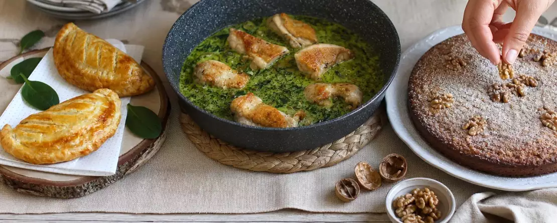 Tagesmenü vom 27. Oktober: Knusprige Spinat-Pilz-Taschen, cremiges Hähnchen und saftiger Walnusskuchen