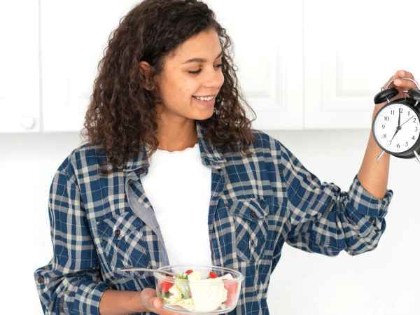 Essen Sie zu den richtigen Zeiten? Entdecken Sie den idealen Abstand zwischen den Mahlzeiten!