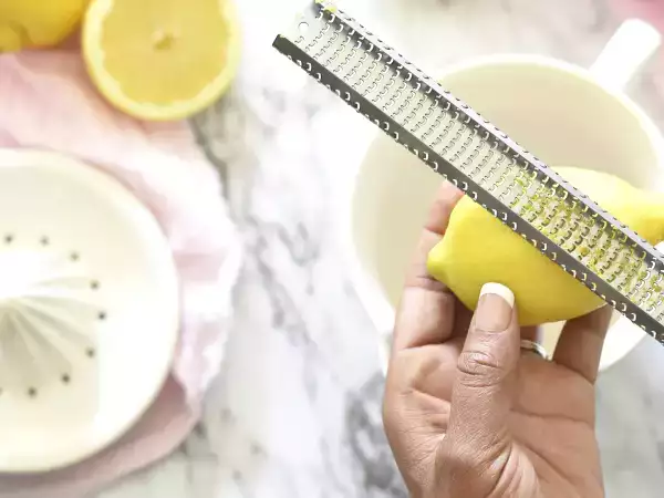 Zitrone verwerten: 12 Ideen für Schale, Saft und Fruchtfleisch