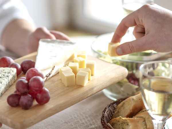 11 kultige Käsesorten aus aller Welt, die Sie auf Reisen schicken, ohne Ihr Zuhause zu verlassen