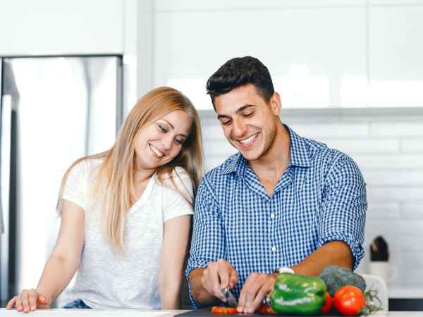 Sprint Cooking: 9 Tricks des Küchenchefs für ein Abendessen in der Hälfte der Zeit