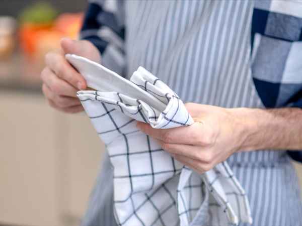 Wie Geschirrtücher Ihre Küche kontaminieren können (oder auch nicht)