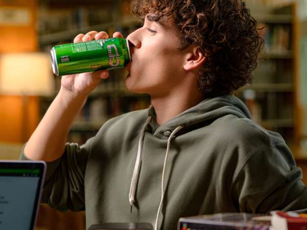 Trinken Sie Energydrinks? Hier erfahren Sie, was Taurin wirklich mit Ihrem Körper macht