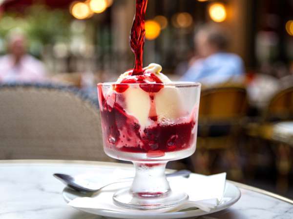 Das unerwartetste Paar des Jahres: Wein und Eiscreme, die erfolgreiche Kombination bei TikTok