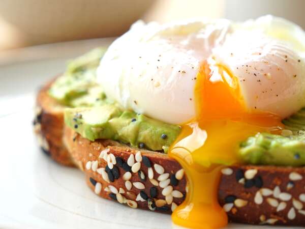 Die einfachste Technik für perfekte pochierte Eier