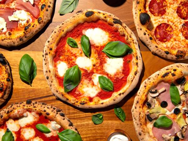 Von Marinara bis Capricciosa: Kalorien der 15 beliebtesten Pizzen in Italien