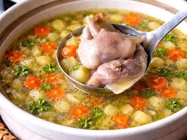 Sie werfen die Teile des Hähnchens weg (ohne es zu wissen), die das meiste Kollagen, den meisten Geschmack und unglaubliche Rezepte enthalten