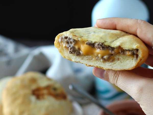 Diese 10 Rezepte mit geschmolzenem Käse machen alle verrückt (und Sie werden bald verstehen, warum)