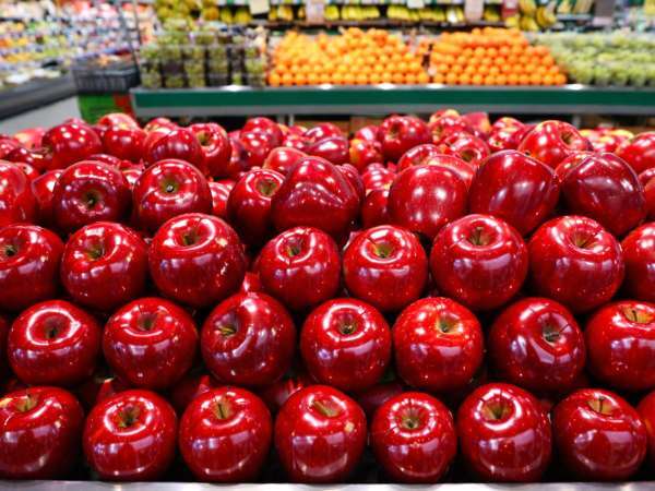 Trauen Sie den glänzenden Äpfeln aus dem Supermarkt? Es steckt etwas dahinter, was nur wenige wissen