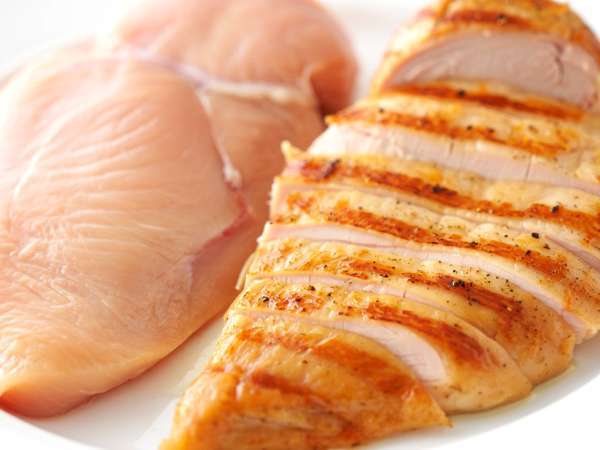 Frieren Sie Hähnchen vor oder nach dem Braten ein? Diese häufige Angewohnheit könnte alles ruinieren