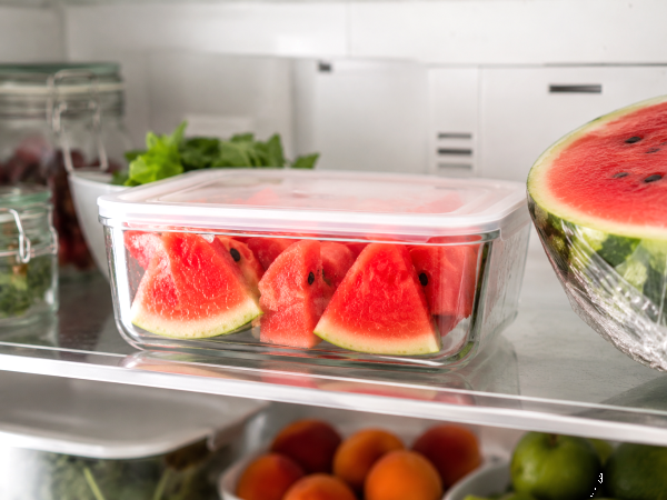 Wie hält sich eine aufgeschnittene Wassermelone länger? Was man vermeiden sollte, damit sie ihre Frische behält