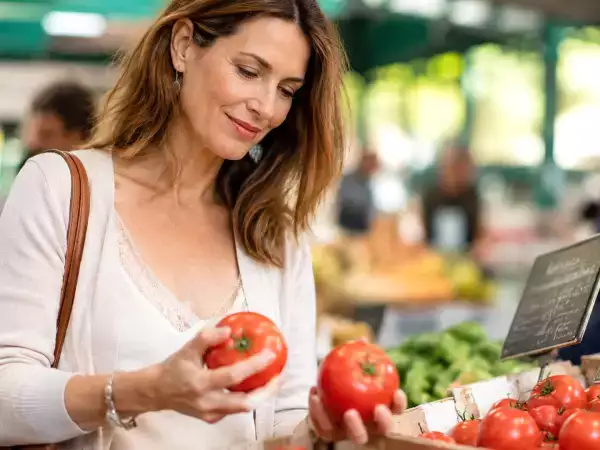 Der einfache Trick, damit Tomaten nicht vorzeitig reifen