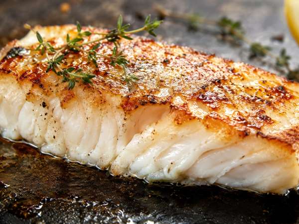 Flüssige Salzlake: Der Trick der Spitzenköche, damit der gegrillte Fisch noch schmackhafter wird