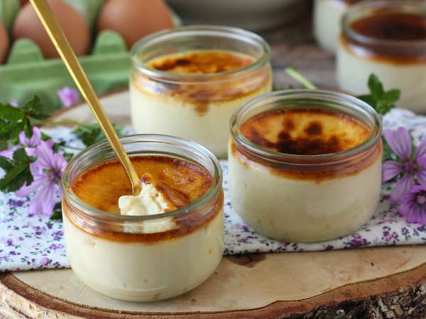 Sommerliche Desserts ohne Backofen: 6 Rezepte mit der Heißluftfritteuse für einfache und unwiderstehliche Desserts