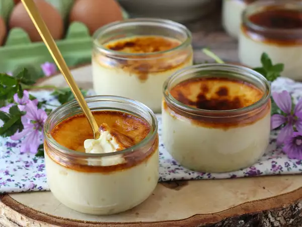 Sommerliche Desserts ohne Backofen: 6 Rezepte mit der Heißluftfritteuse für einfache und unwiderstehliche Desserts