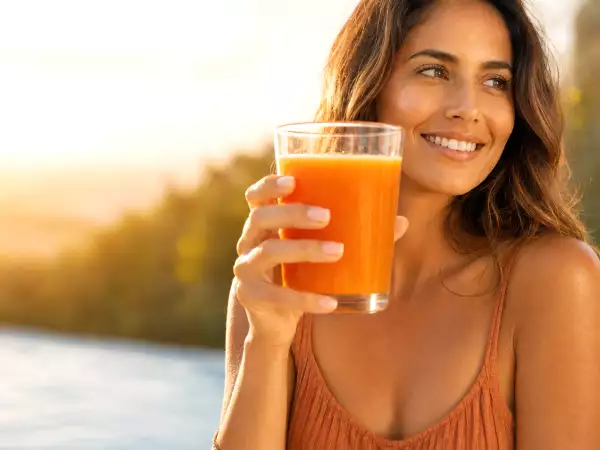 Der Saft, der dabei hilft, die Bräune länger zu bewahren