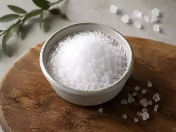 Feines Salz, Fleur de Sel, rosa Salz oder jodiertes Salz: Wie wählt man das richtige Salz für die Zubereitung von Speisen zu Hause aus?